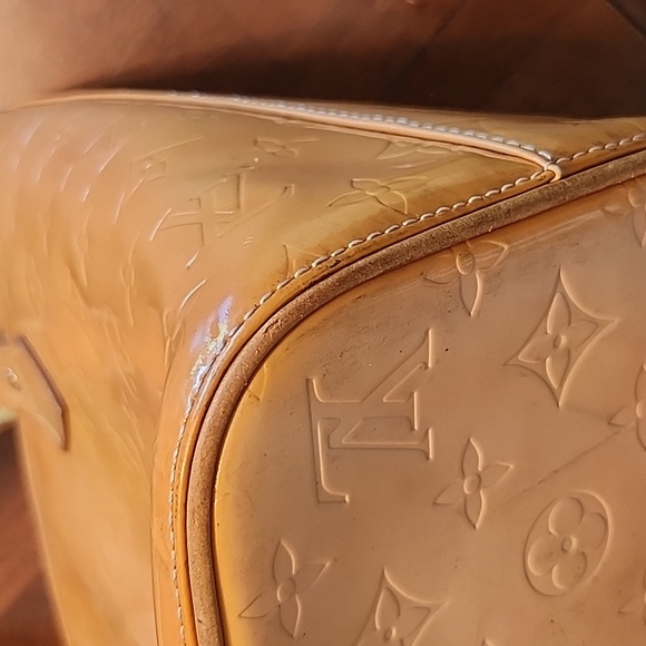 Louis Vuitton Yellow Vernis Houston Bag - Picture 4 of 10